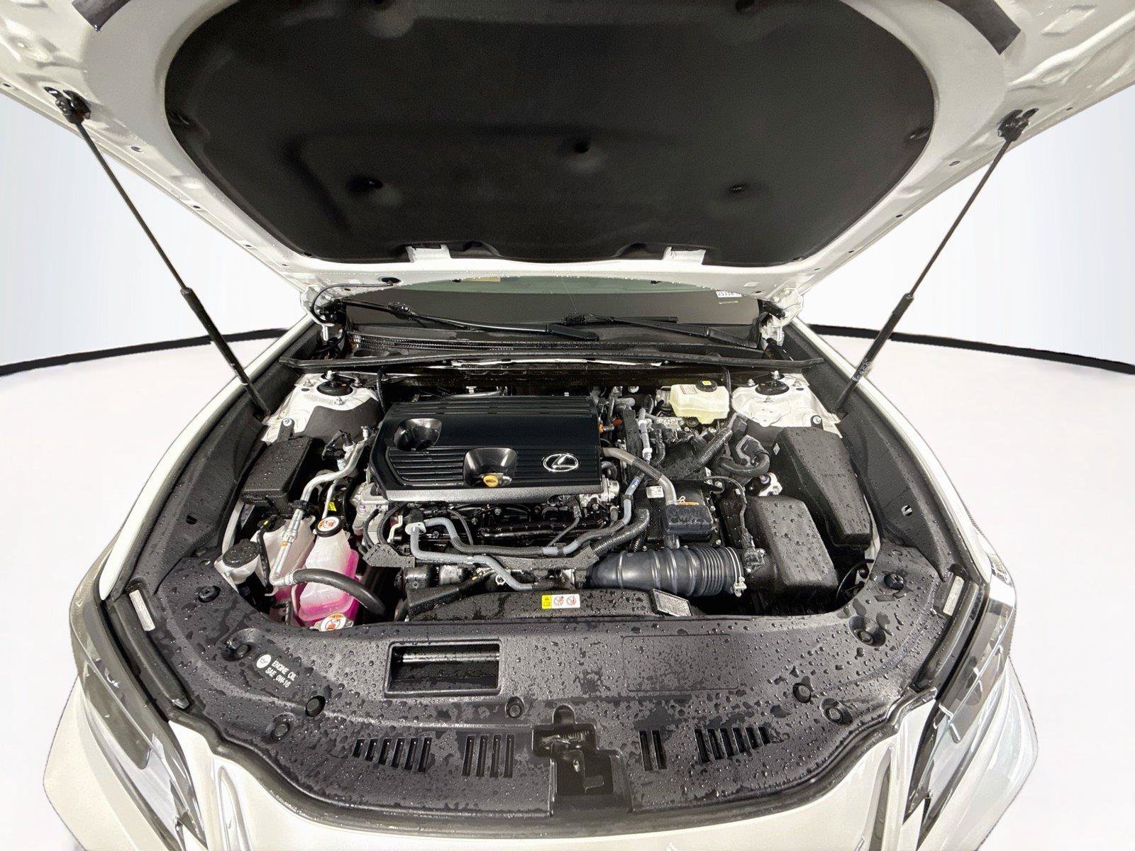 Used 2024 Lexus ES 300h w/ Premium Package FWD image 3