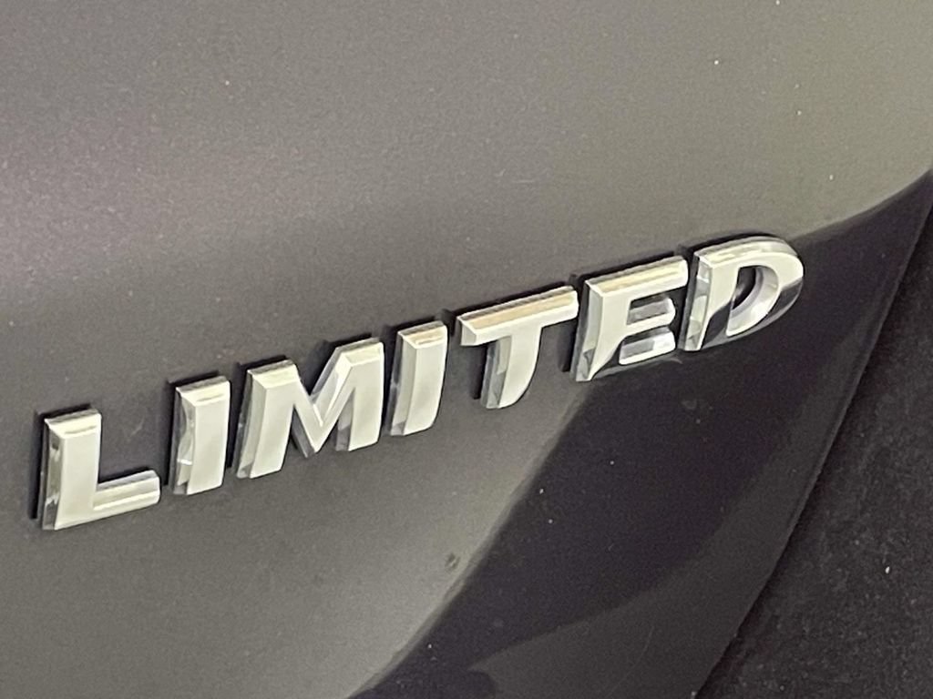 Used 2014 Jeep Grand Cherokee Limited AWD/4WD image 12