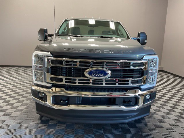 New 2026 Ford F350 XLT w/ FX4 Off-Road Package AWD/4WD image 4