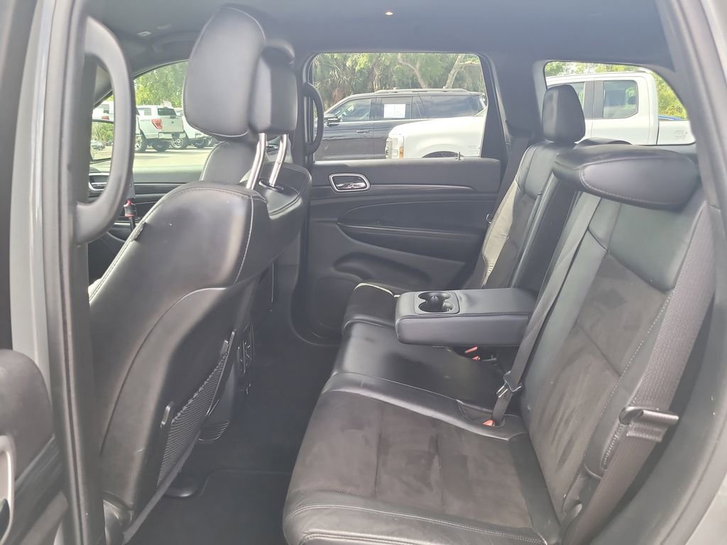 Used 2020 Jeep Grand Cherokee Altitude RWD image 11