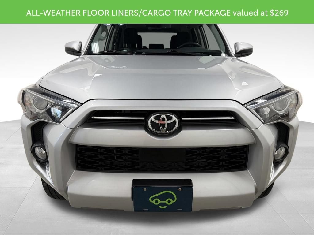 Used 2020 Toyota 4Runner SR5 AWD/4WD image 2