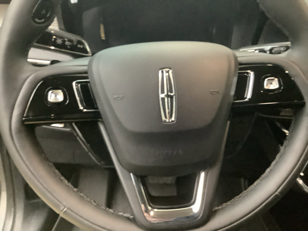 Used 2024 Lincoln Corsair AWD image 14