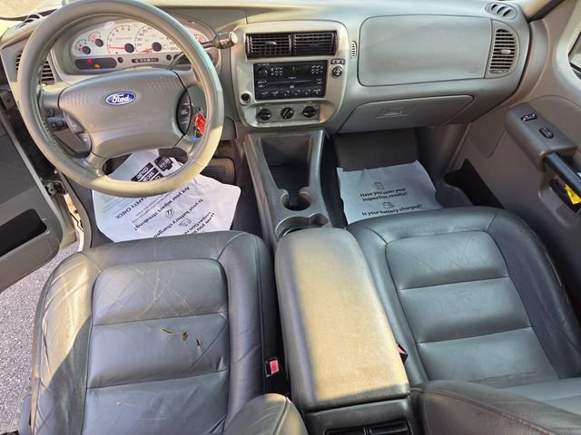 Used 2004 Ford Explorer Sport Trac XLS RWD image 9
