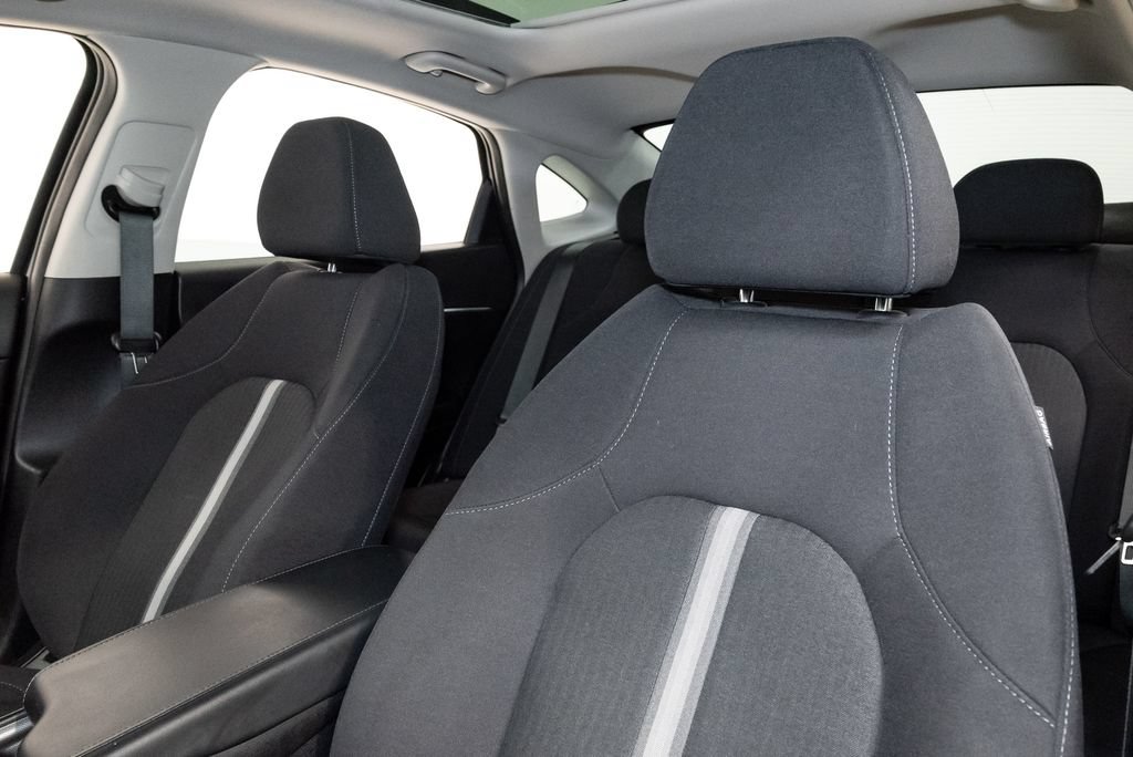 Used 2023 Hyundai Sonata SEL w/ Convenience Package FWD image 12
