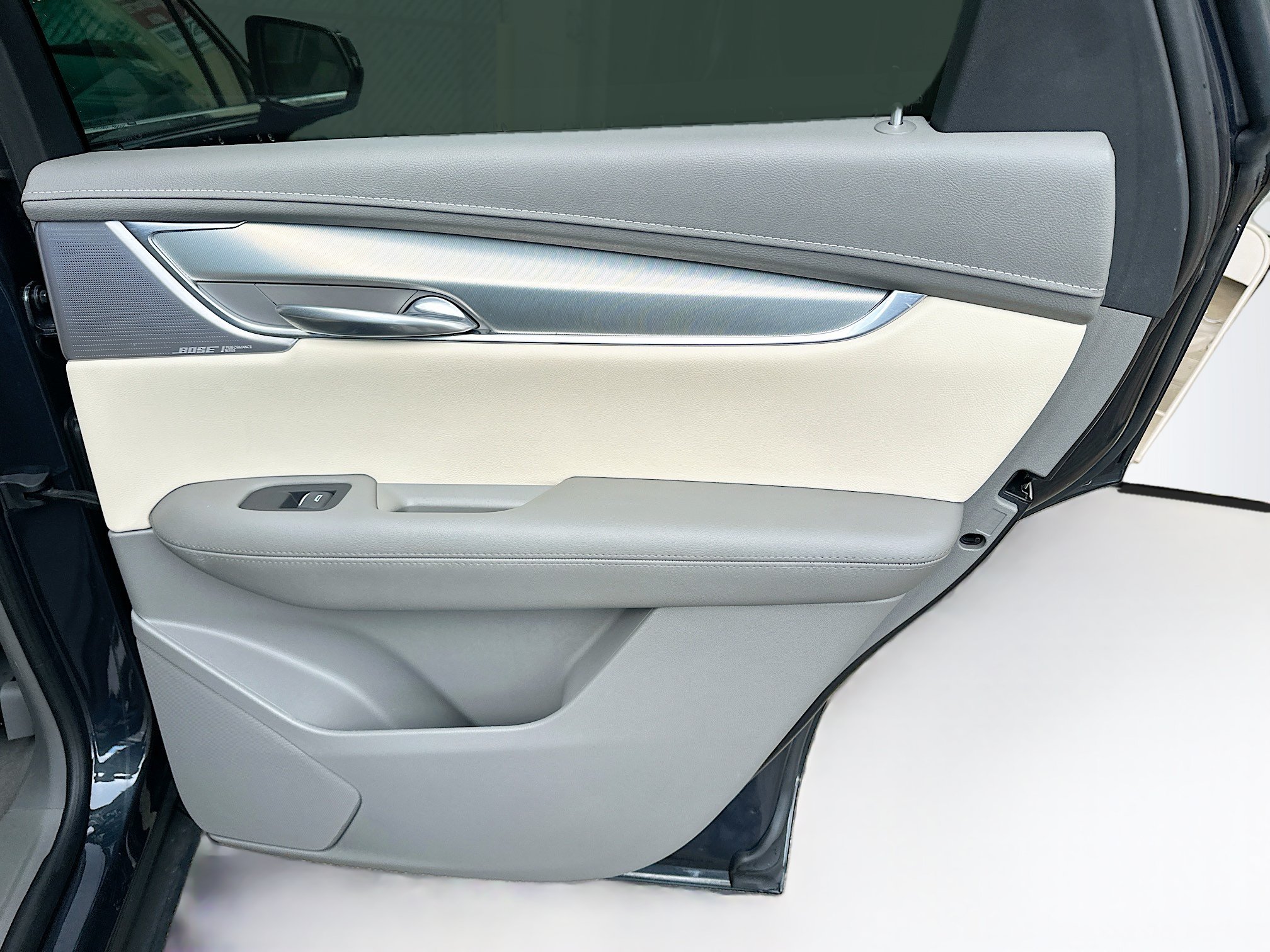 Used 2023 Cadillac XT5 Premium Luxury FWD image 30