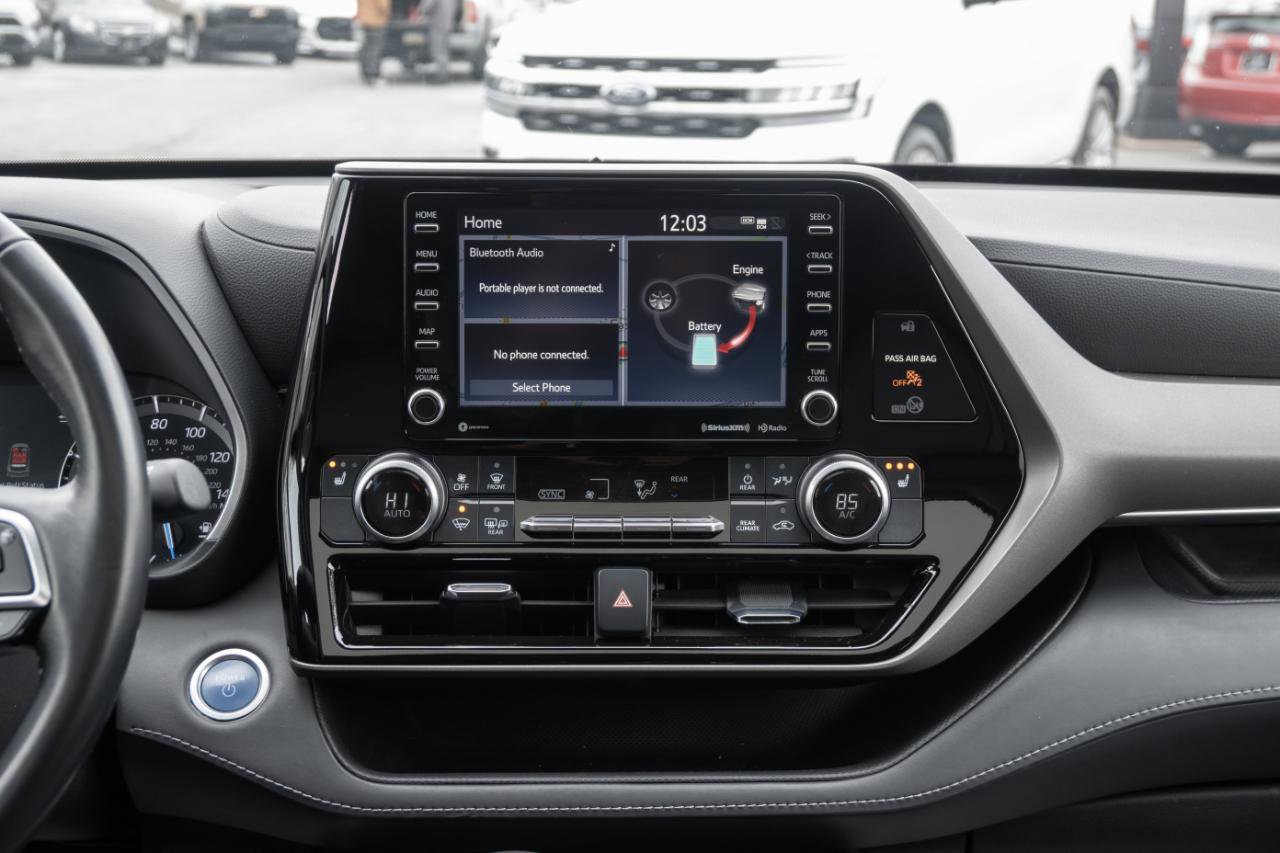 Used 2021 Toyota Highlander XLE image 27