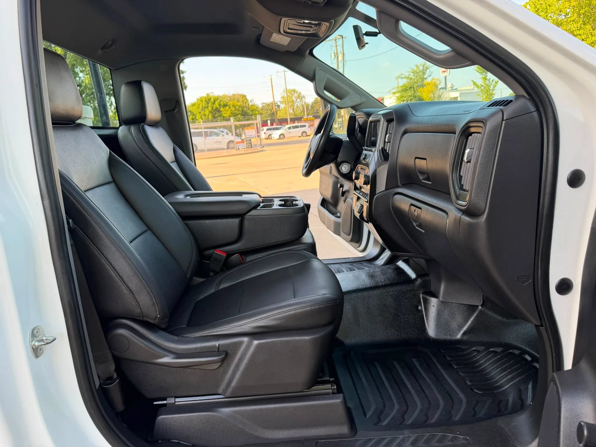 Used 2021 Chevrolet Silverado 1500 W/T RWD image 10