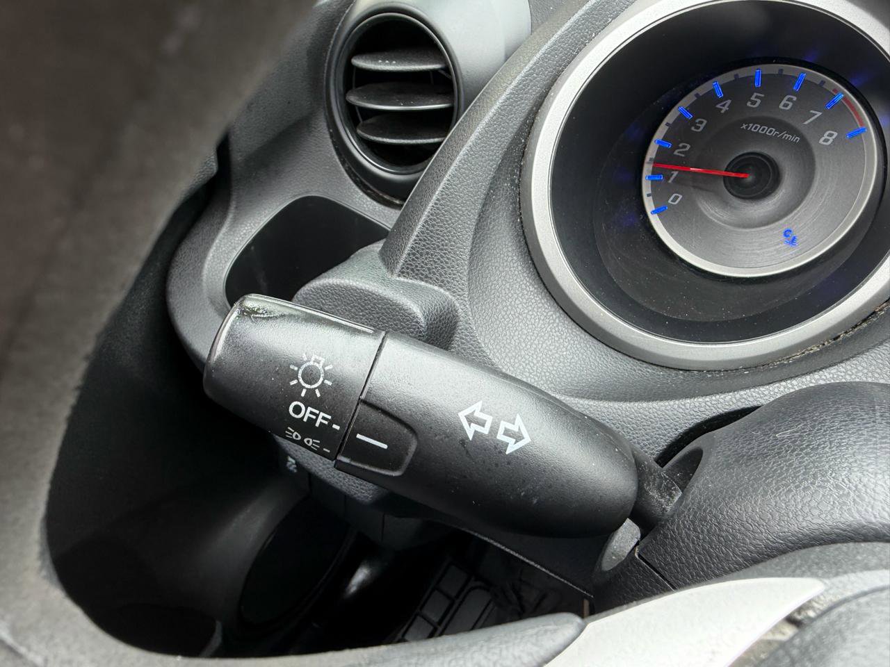 Used 2012 Honda Fit image 24