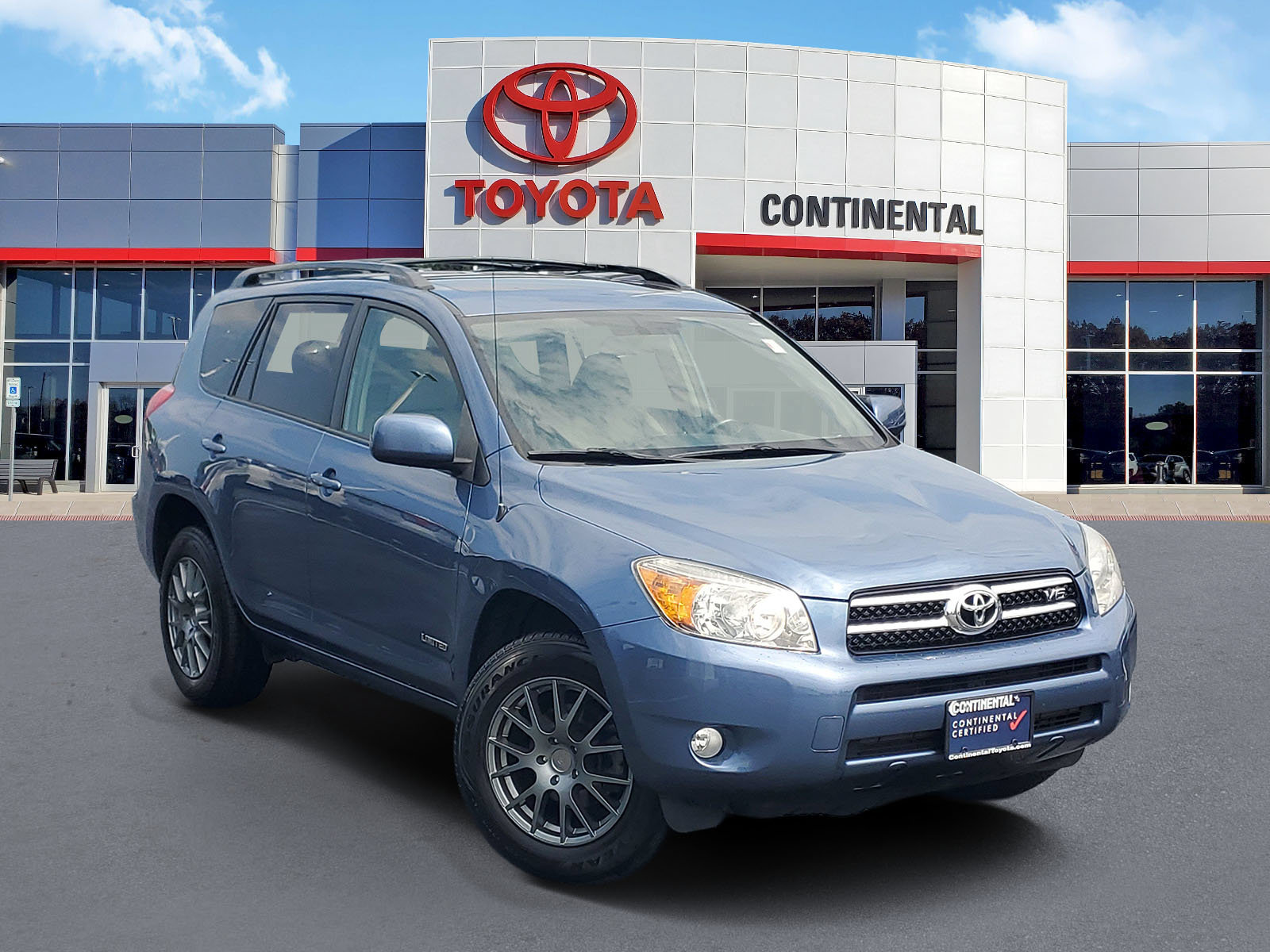 Used 2006 Toyota RAV4 Limited AWD/4WD image 2