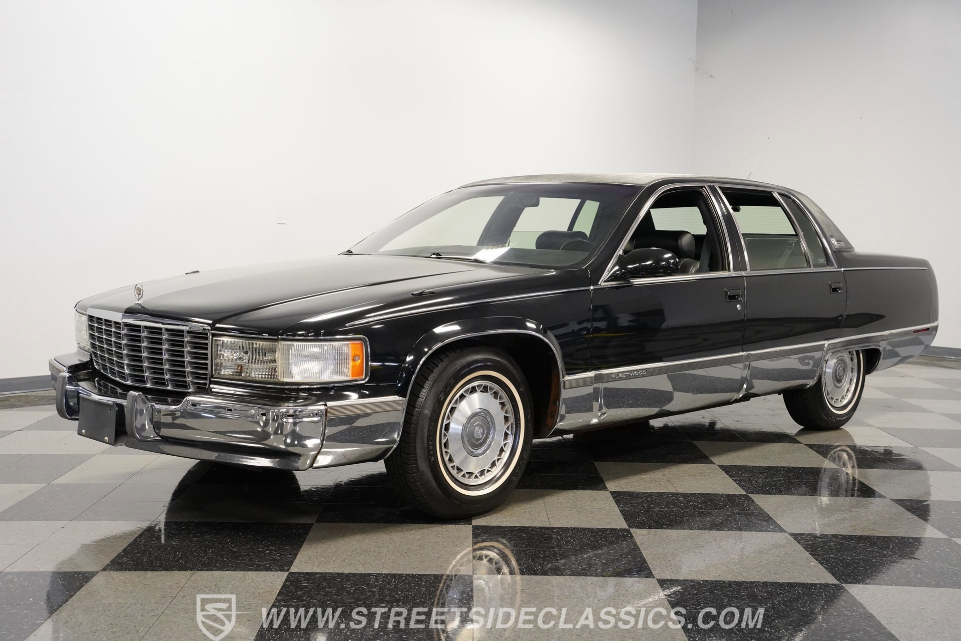 Used 1995 Cadillac Fleetwood Brougham RWD image 6