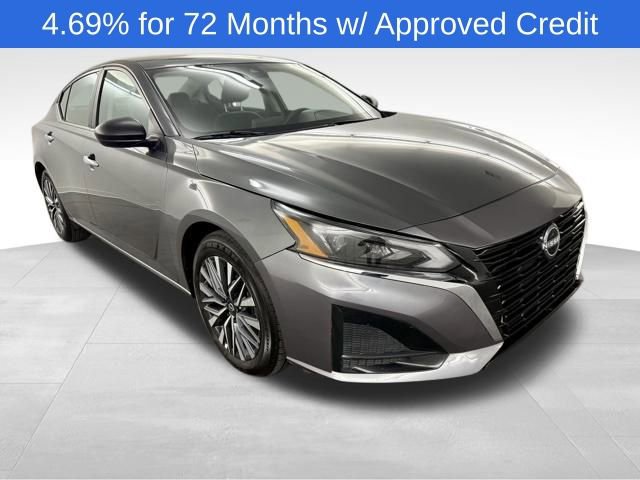 Used 2025 Nissan Altima 2.5 SV