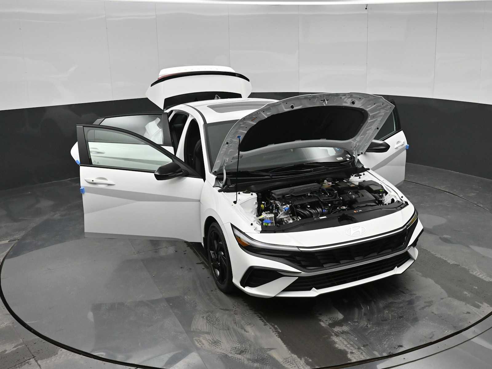 New 2026 Hyundai Elantra SEL Sport FWD image 39