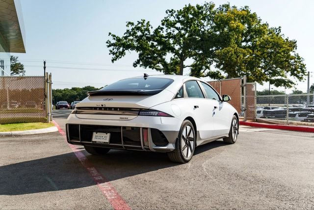 New 2025 Hyundai Ioniq 6 SE RWD image 7