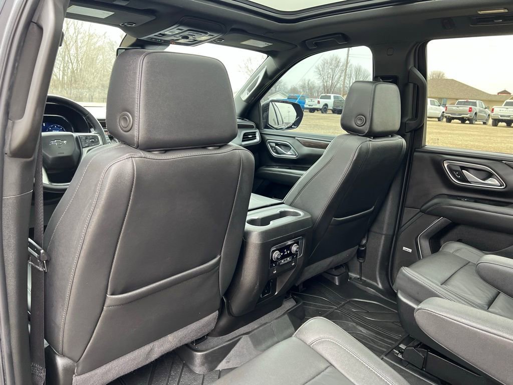 Used 2024 Chevrolet Tahoe Z71 w/ Luxury Package AWD/4WD image 29
