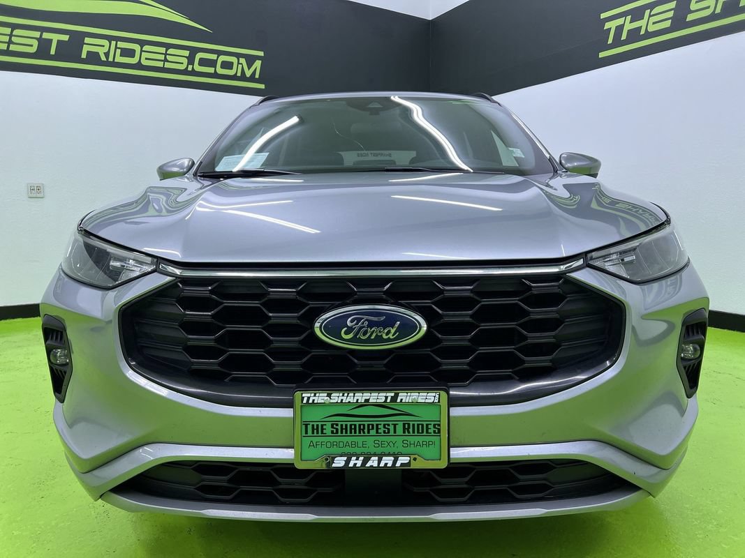 Used 2023 Ford Escape ST-Line Select AWD/4WD image 3