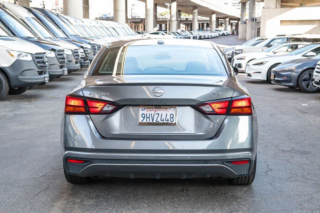 Used 2024 Nissan Altima 2.5 SV FWD image 9