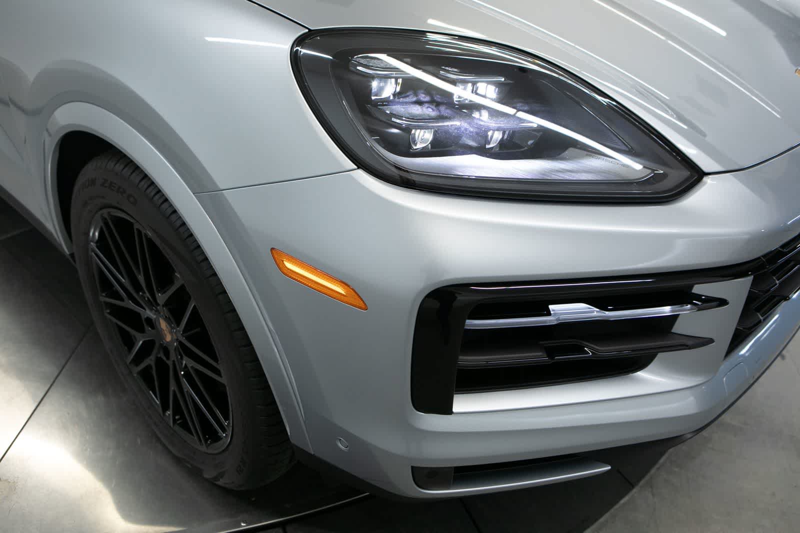 New 2026 Porsche Cayenne S AWD/4WD image 12