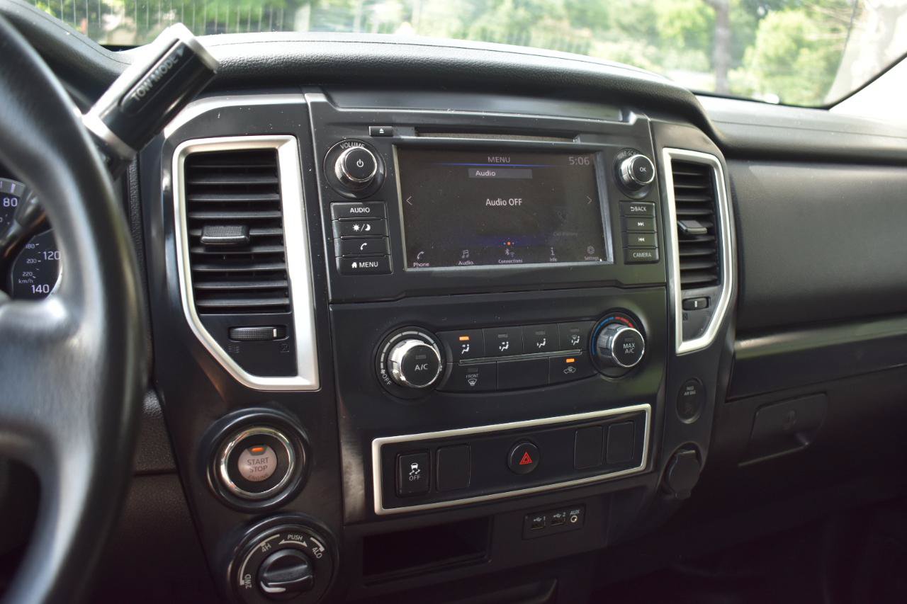 Used 2019 Nissan Titan S AWD/4WD image 35
