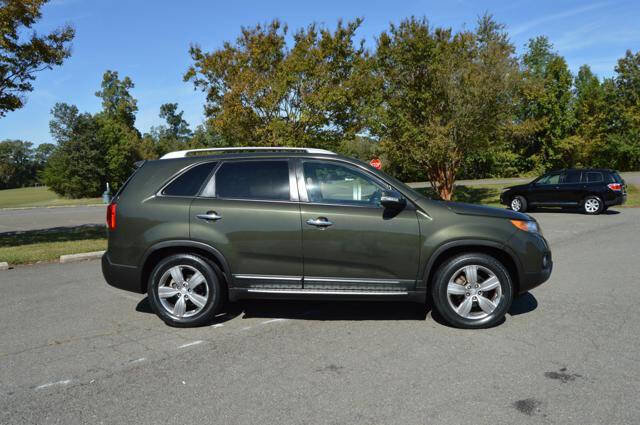 Used 2013 Kia Sorento EX w/ Premium Plus Pkg image 4