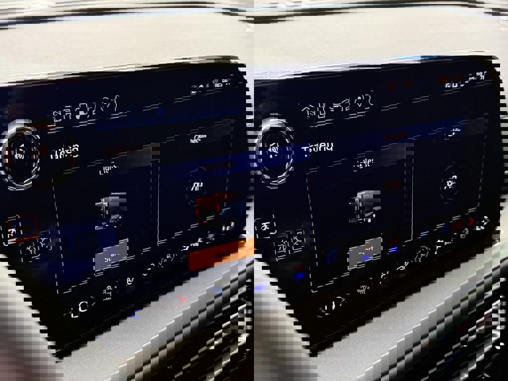 New 2026 Chevrolet Traverse LT w/ LPO, Floor Liner Package image 30