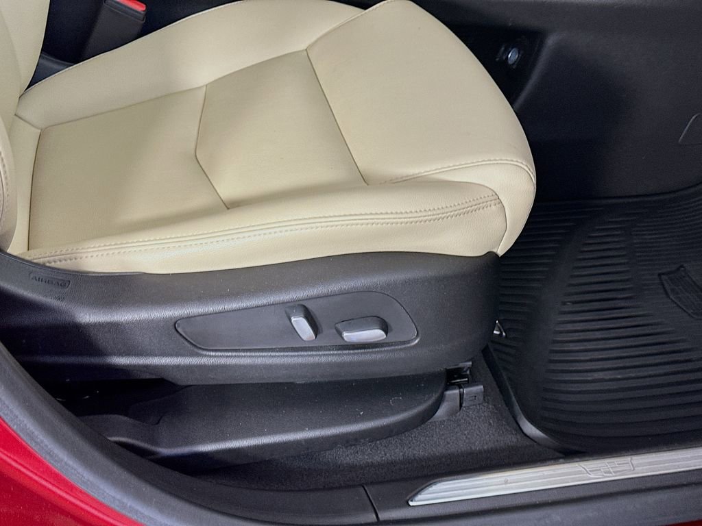 Used 2019 Cadillac XT5 AWD image 23