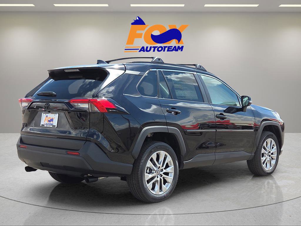 Certified 2025 Toyota RAV4 XLE Premium FWD image 7