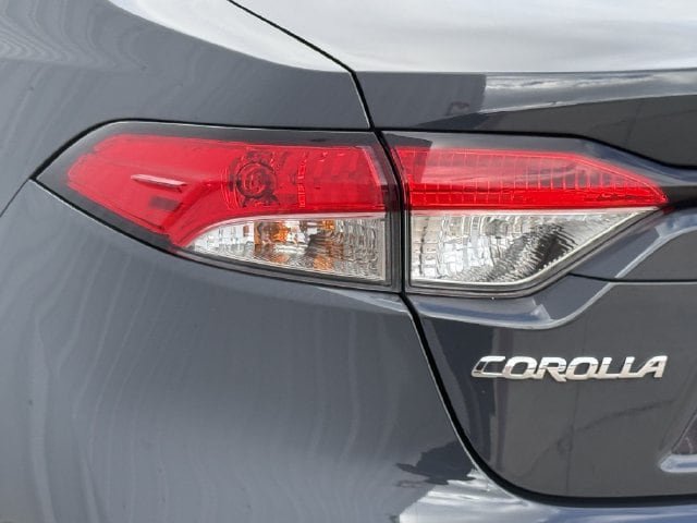 Used 2024 Toyota Corolla LE FWD image 6