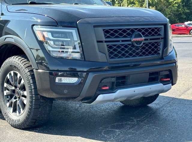 Used 2021 Nissan Titan PRO-4X w/ Pro-4x Convenience Package AWD/4WD image 2