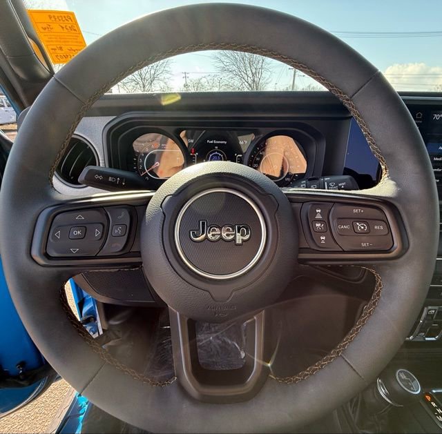 Used 2024 Jeep Wrangler Sport S image 14