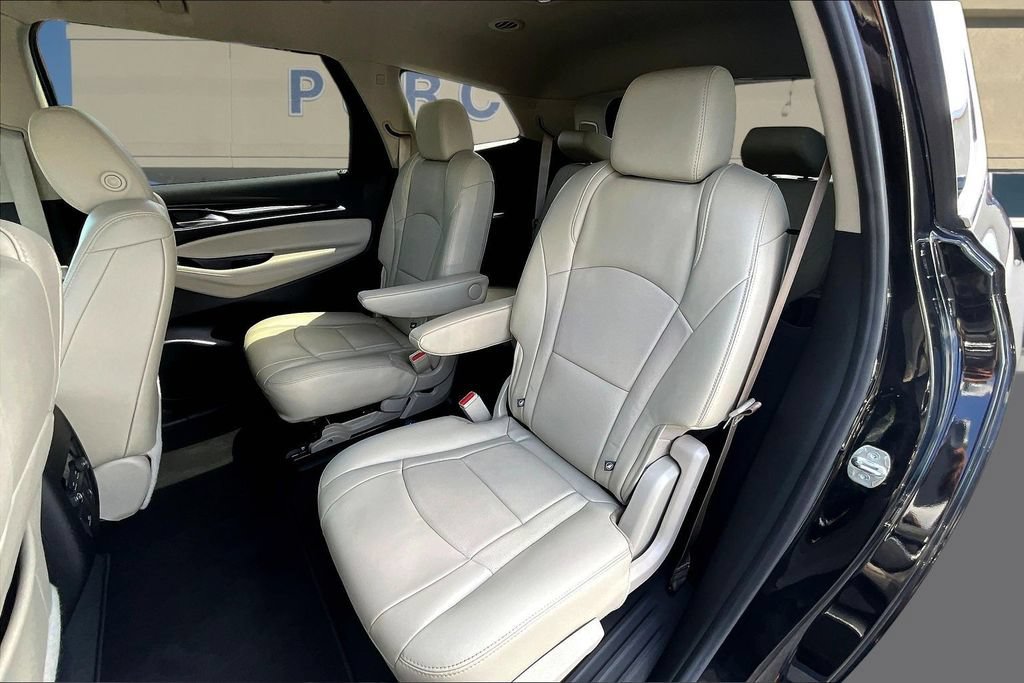 Used 2020 Buick Enclave Essence w/ Sound and Sites Package FWD image 24