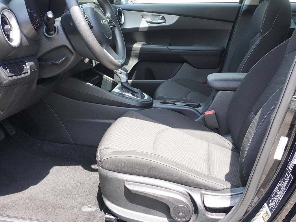 Used 2023 Kia Forte LXS FWD image 24