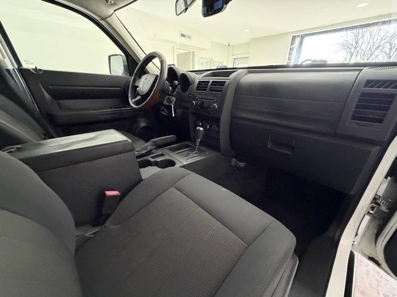 Used 2011 Dodge Nitro SE RWD image 16