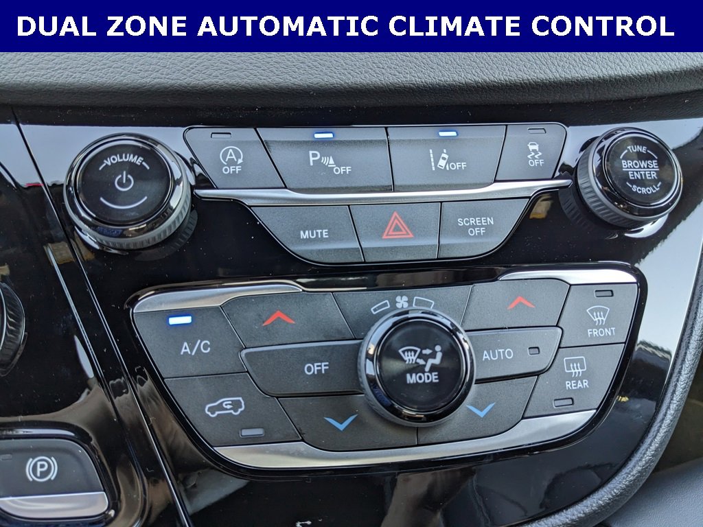 New 2026 Chrysler Voyager LX image 15