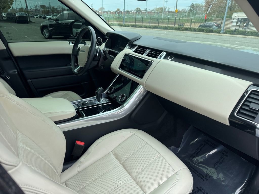 Used 2022 Land Rover Range Rover Sport HSE Silver Edition image 23