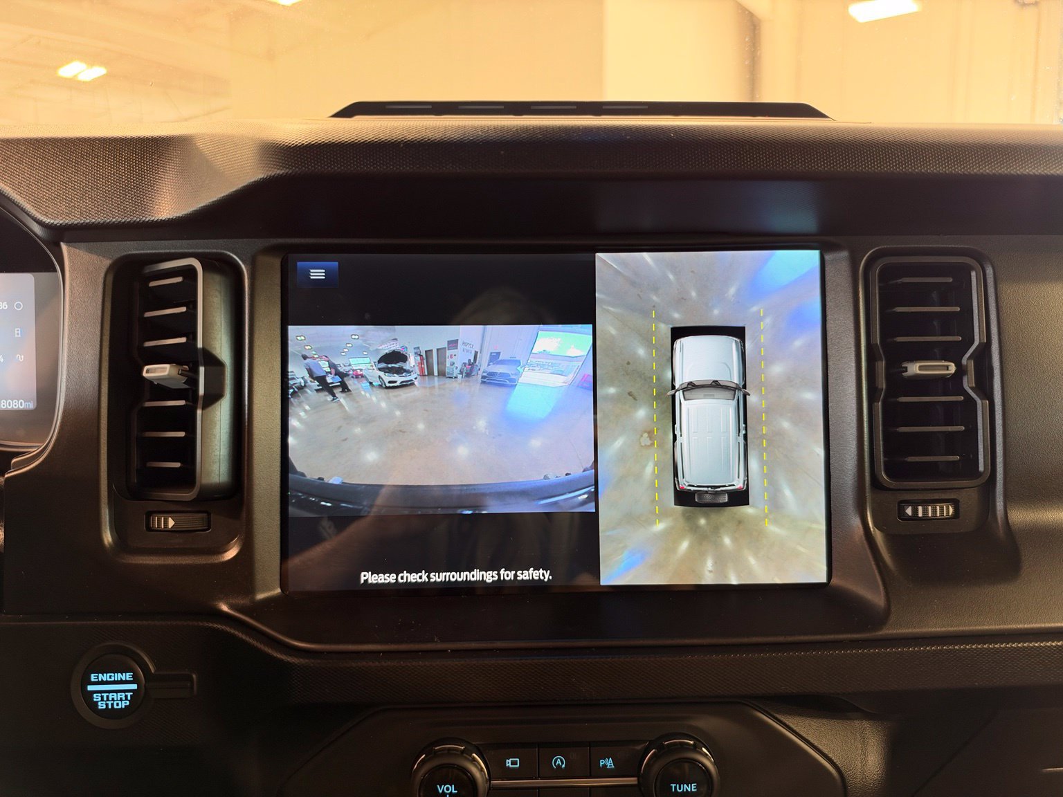 Used 2021 Ford Bronco First Edition AWD/4WD image 25