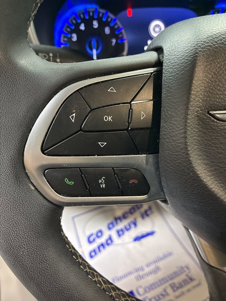 Used 2022 Chrysler Pacifica Touring-L FWD image 15