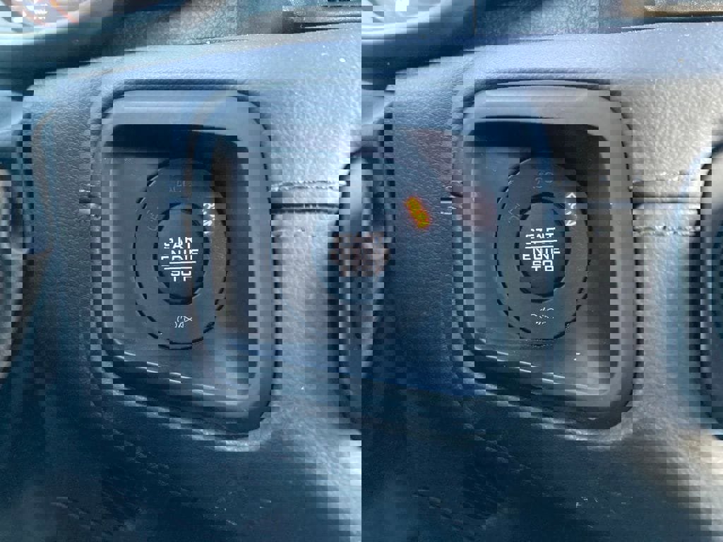 Used 2025 Jeep Wrangler Unlimited Rubicon w/ Convenience Group image 15