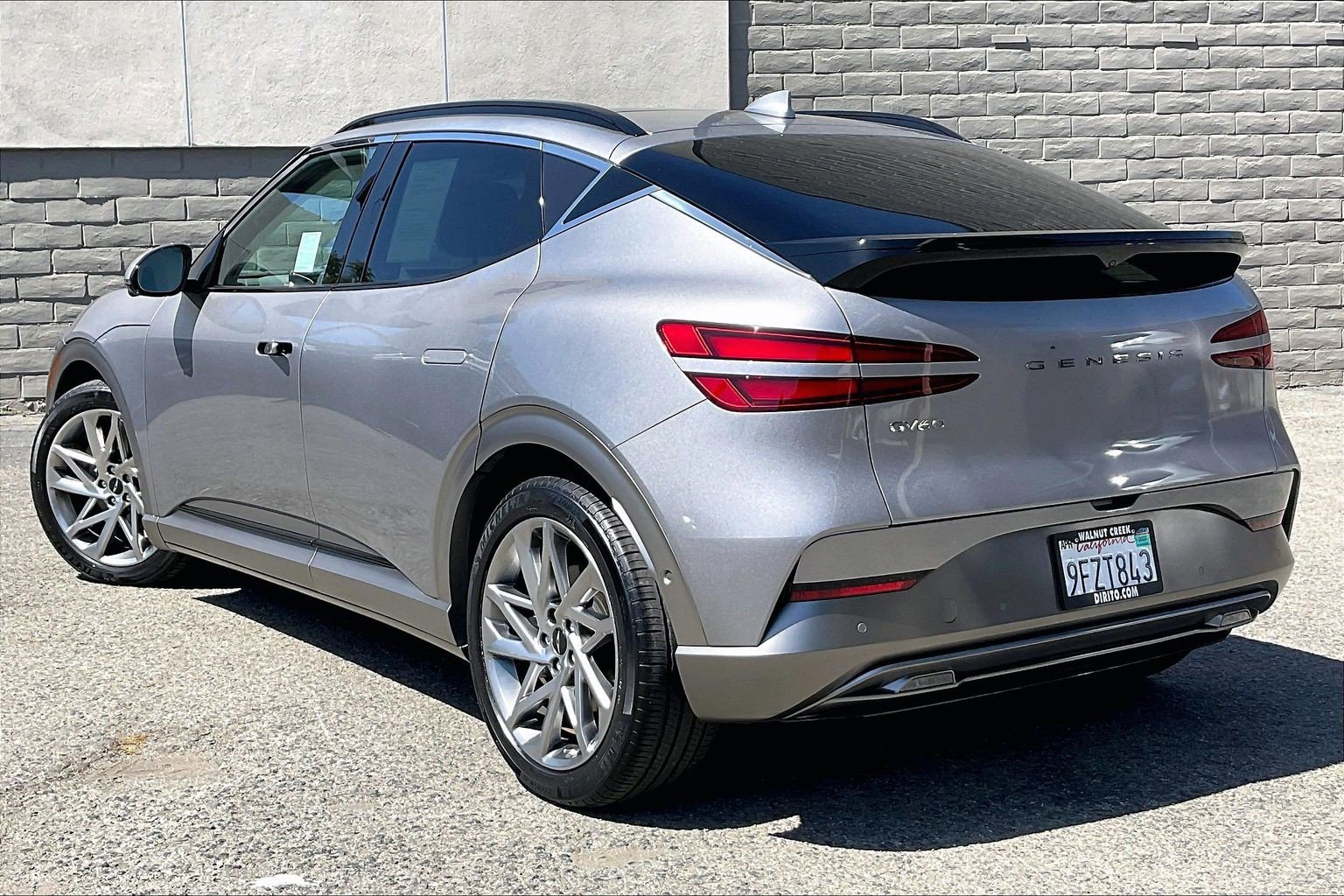 Used 2023 Genesis GV60 Advanced AWD/4WD image 10