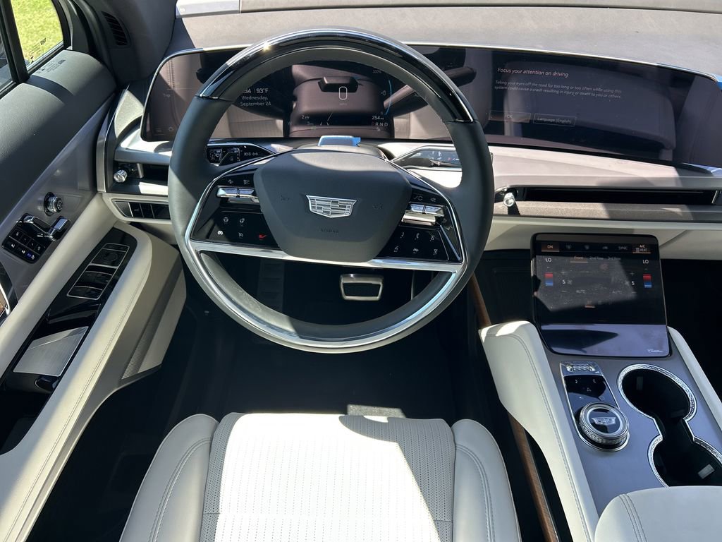 New 2026 Cadillac Vistiq Luxury image 14