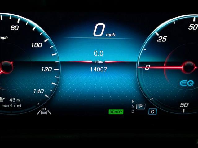 Certified 2022 Mercedes-Benz EQB 350 4MATIC image 11