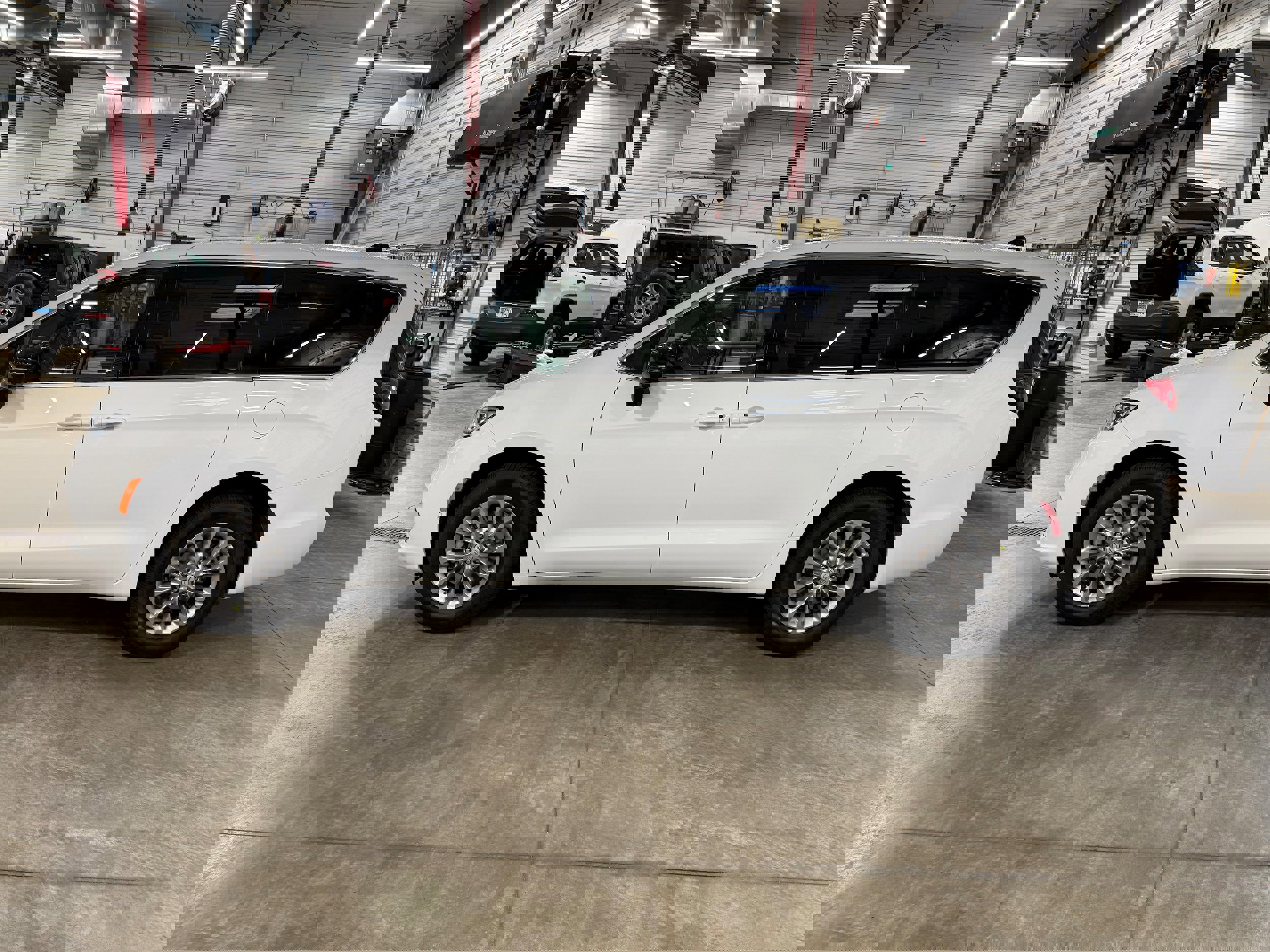 New 2026 Chrysler Pacifica Select image 23