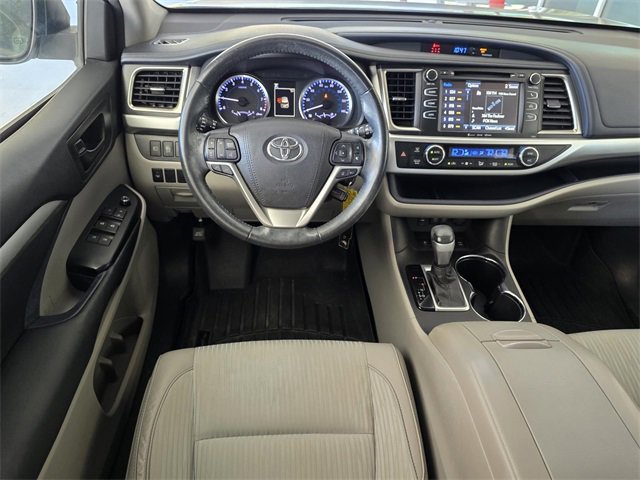 Used 2018 Toyota Highlander Plus image 12