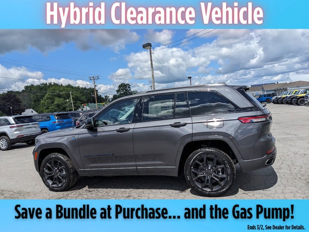 New 2023 Jeep Grand Cherokee 30th Anniversary image 3