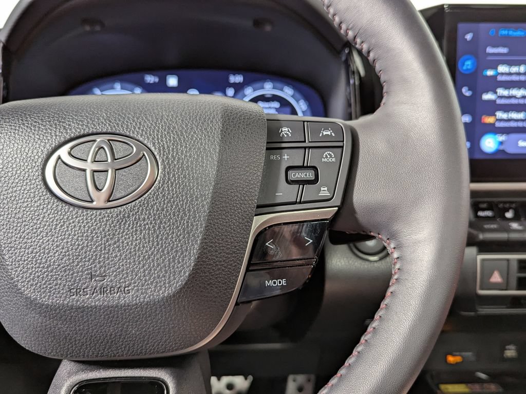 Used 2026 Toyota Camry XSE AWD/4WD image 31