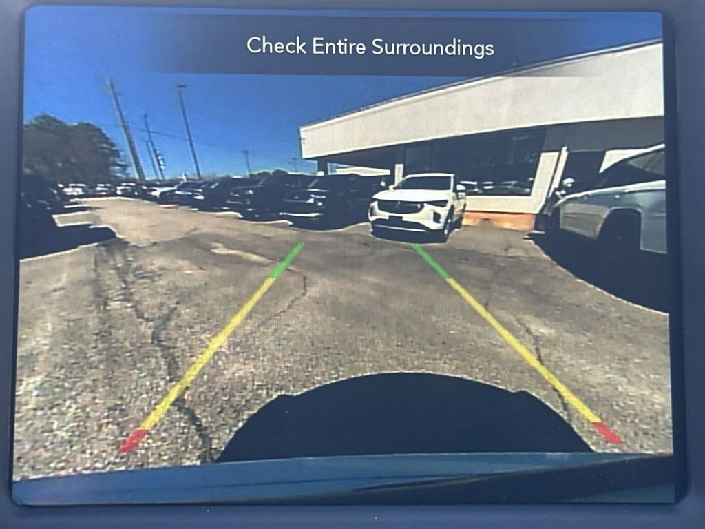 Used 2023 Chrysler 300 Touring w/ Sport Appearance Package image 24