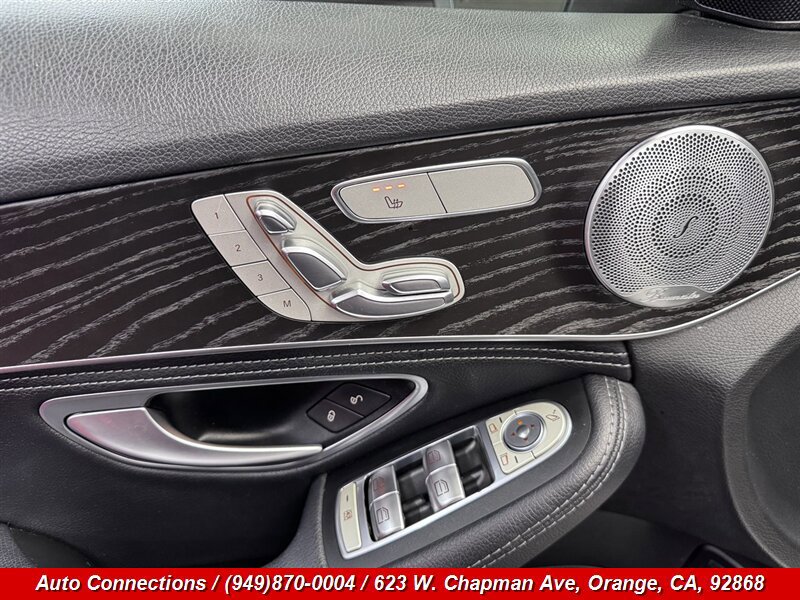 Used 2015 Mercedes-Benz C 300 Sedan image 24