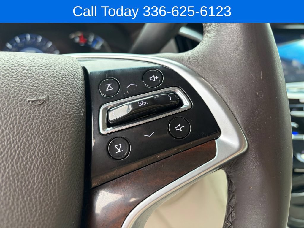 Used 2017 Cadillac Escalade Premium Luxury AWD/4WD image 15