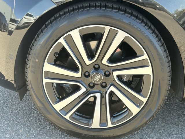 Used 2023 Land Rover Range Rover SE AWD/4WD image 32