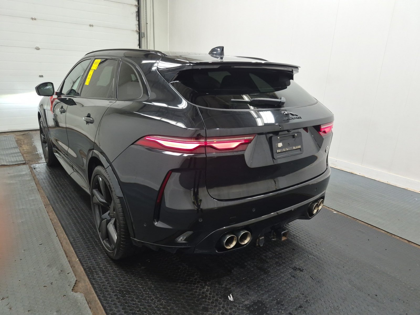 Used 2024 Jaguar F-PACE SVR AWD/4WD image 6