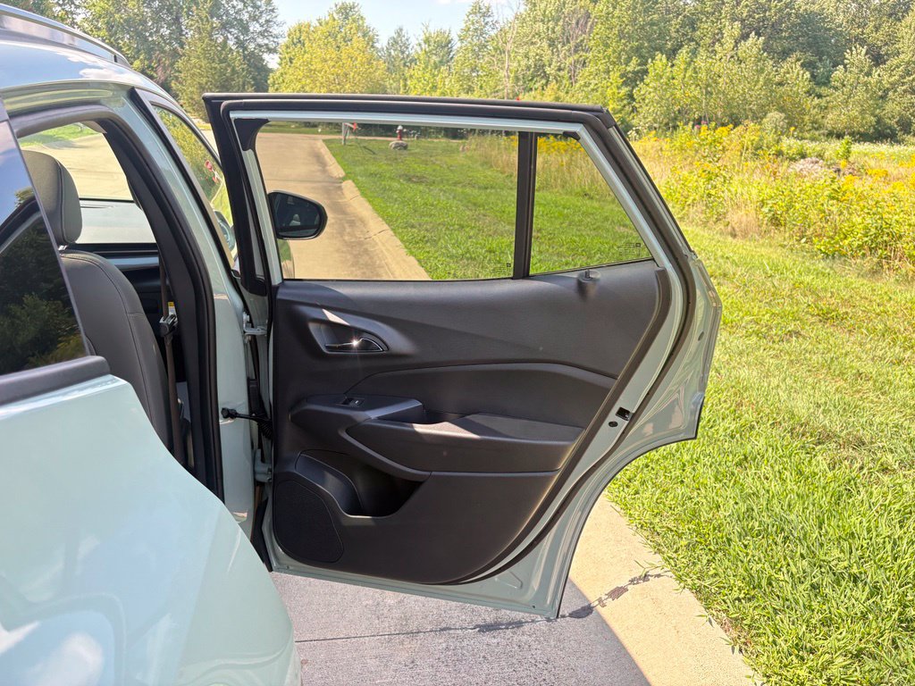 New 2026 Chevrolet Trax ACTIV w/ Sunroof Package FWD image 34